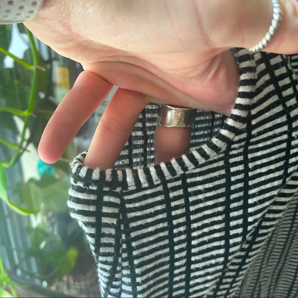 W5 | Anthropologie tank - Picture 4 of 7